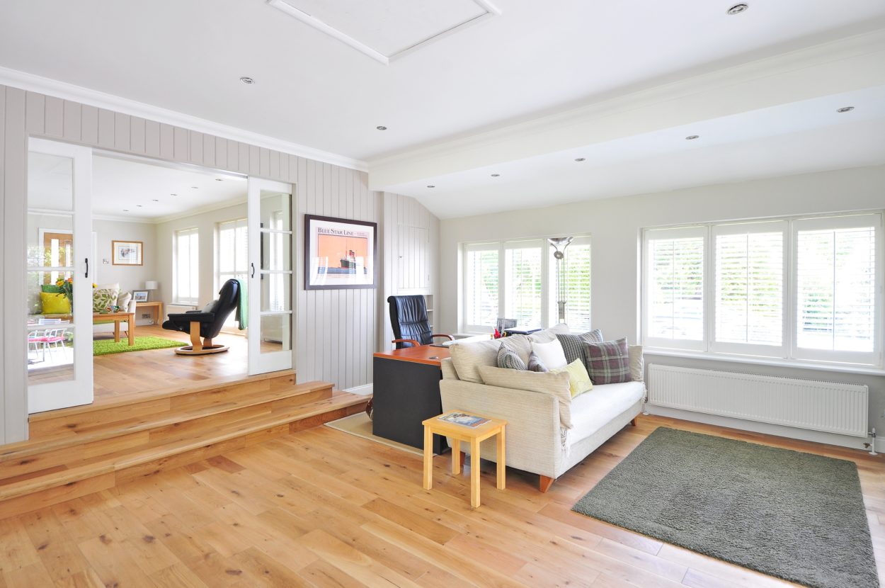 livingroom with couch and desk