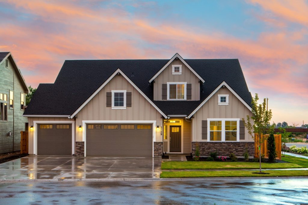  Garage Door to Close Before You Drive Away